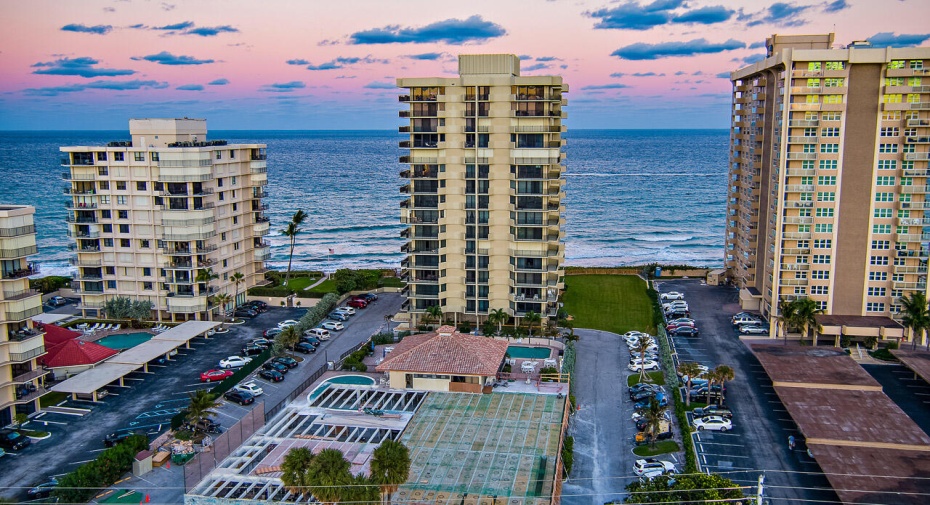 5460 N Ocean Unit 1-D, Singer Island, Florida 33404, 2 Bedrooms Bedrooms, ,2 BathroomsBathrooms,Condominium,For Sale,Ocean,1,RX-10946249
