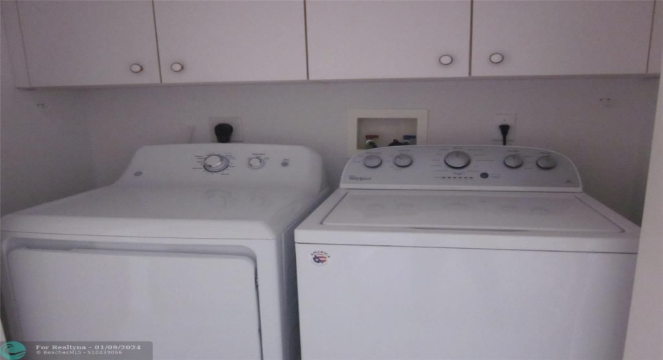 WASHER/DRYER