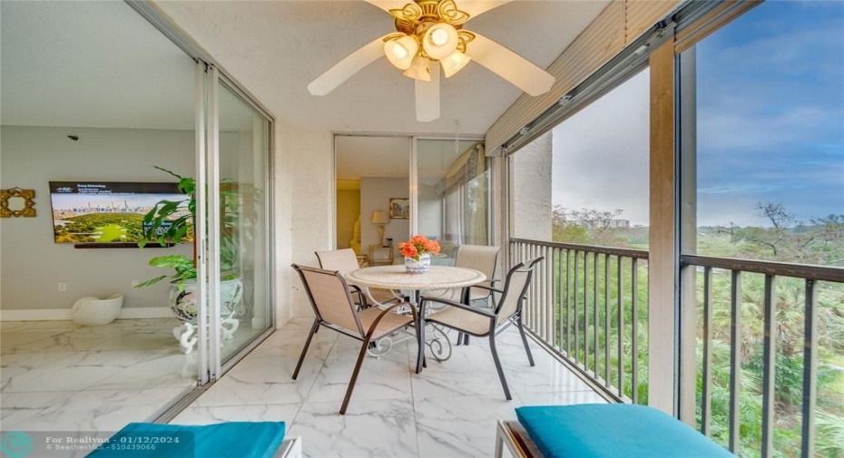 SCREENED BALCONY