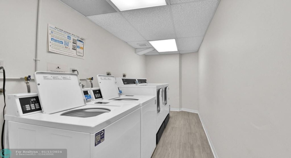 Washer/Dryers on Floor