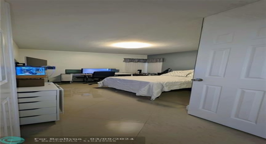 2nd Bedroom