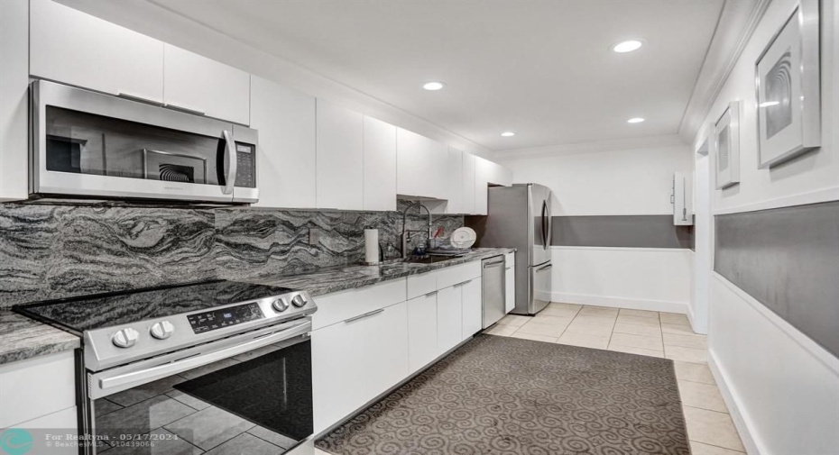 clubhouse kitchen
