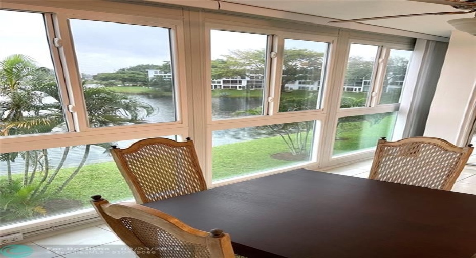 Hurricane Hurricane FLOOR-2-CEILING Windows