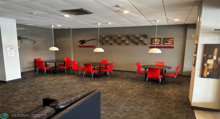 Social Room