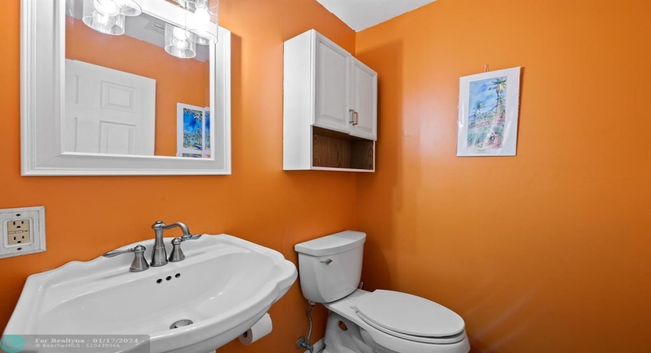 St 11400 bathroom