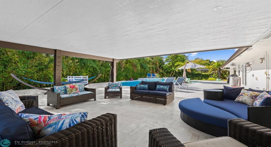outdoor sitting area