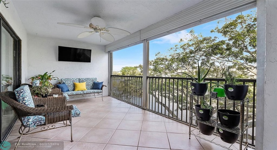 Oversized Balcony!