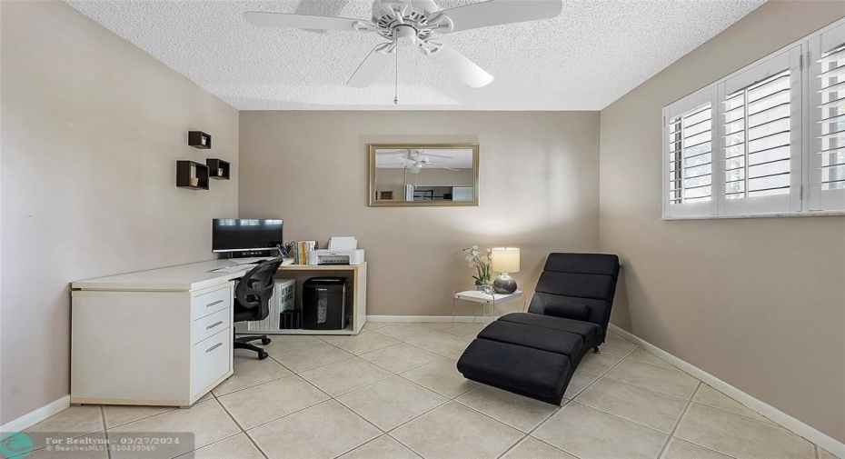 Large Guest Bedroom!