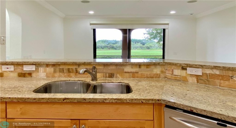Great entertaining kitchen, open to living areas.