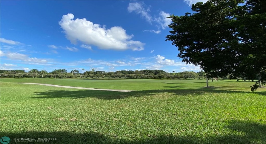Wonderful golf and pond view.