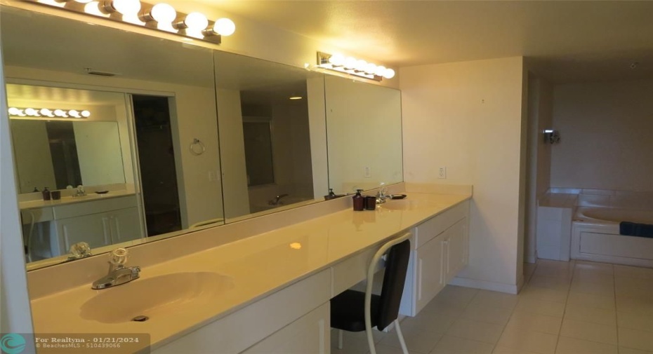 MAIN BATHROOM
