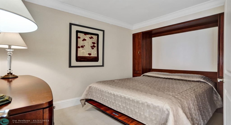 ADDITTIONAL ROOM/DEN/OFFICE