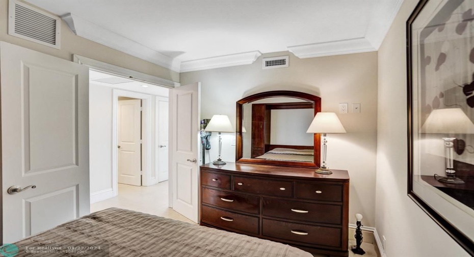 ADDITIONAL ROOM/DEN/OFFICE