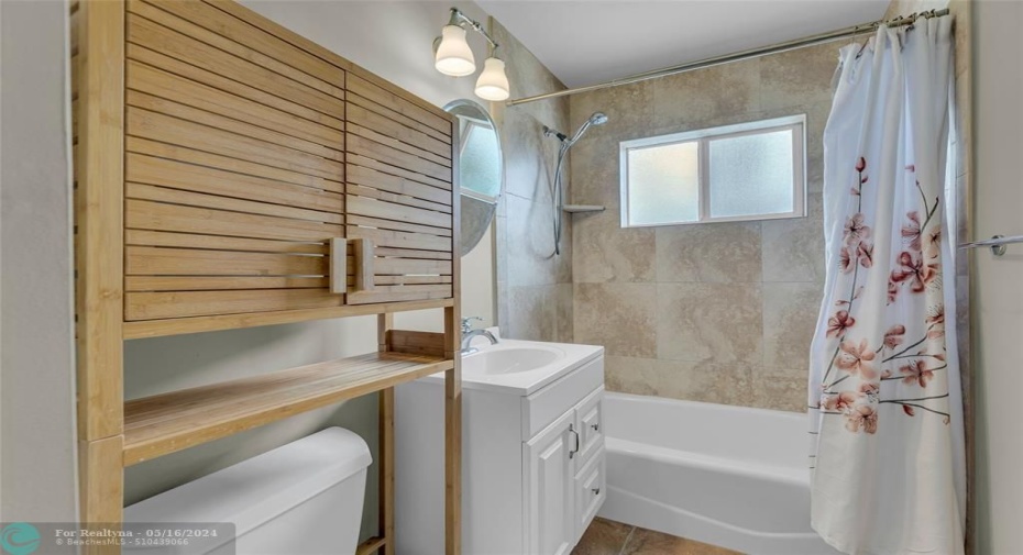 2nd Bathroom
