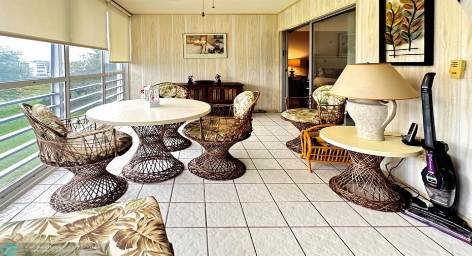 Tile Floor and Ceiling Fan in Patio