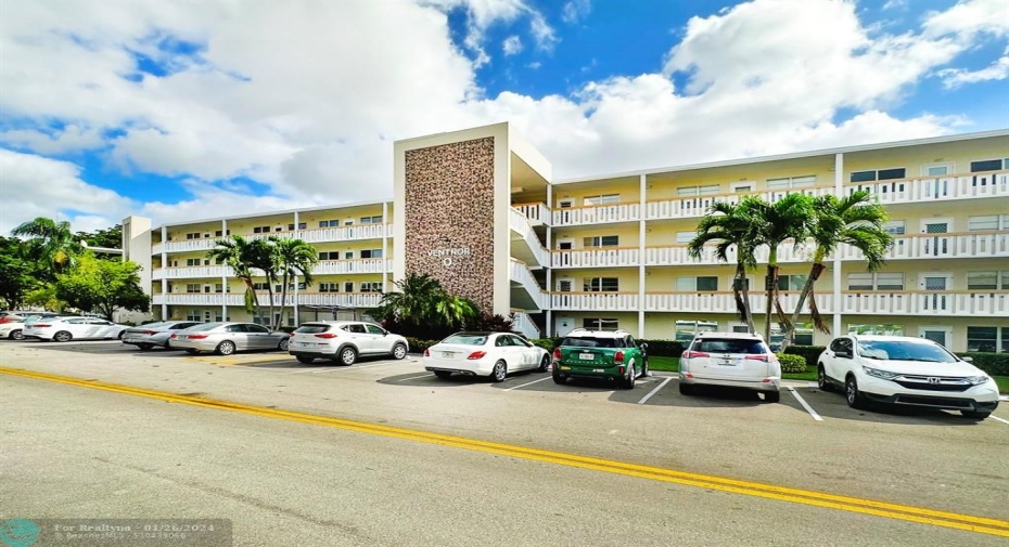 Well Maintained Ventnor O Building