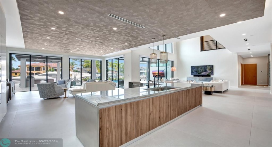 Open and spacious kitchen