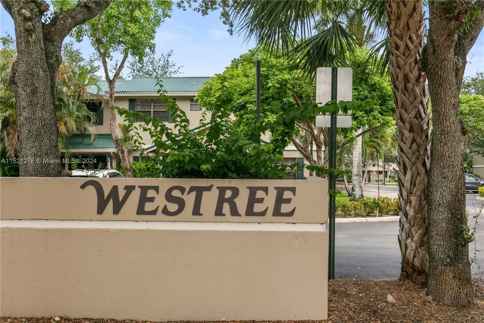 Townhouse For Sale