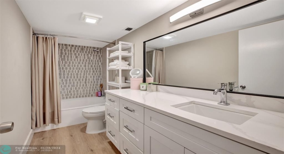 Primary Bedroom En-suite Bathroom.