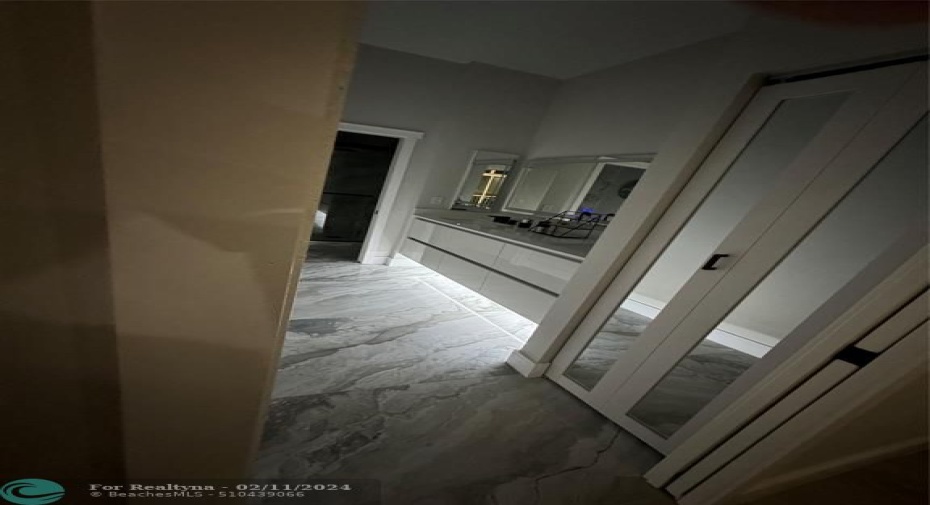 Under Cabinet Lighting