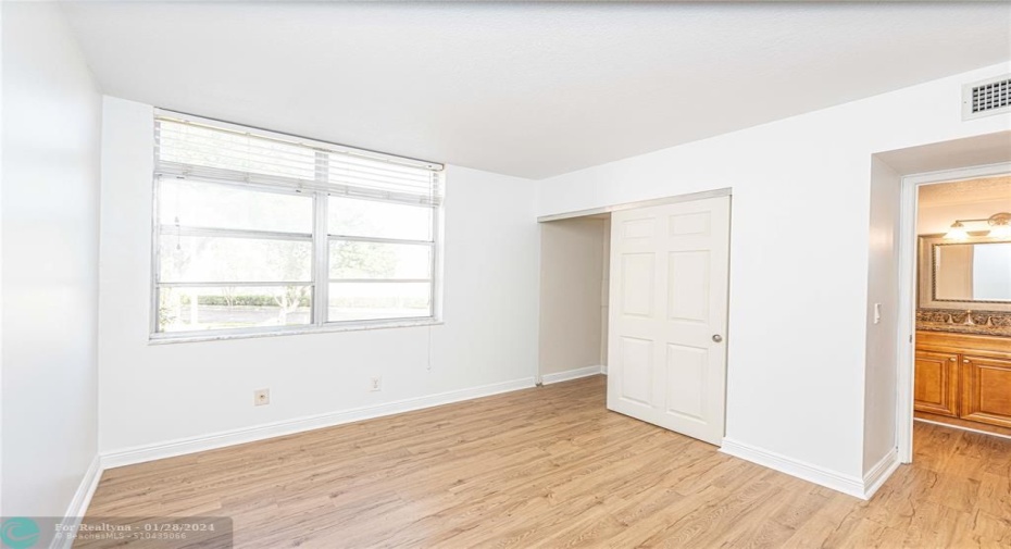 Guest bedroom