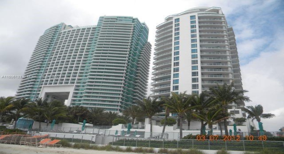 Diplomat Hotel and Diplomat Oceanfront Residences on the right
