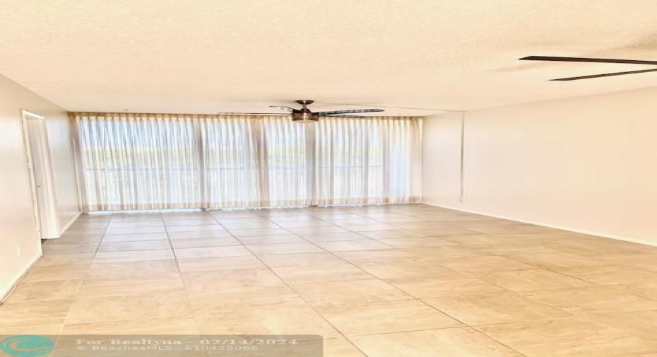 Huge Living room
