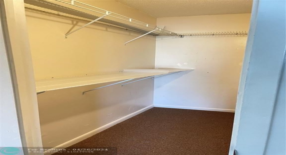 Walk in closet