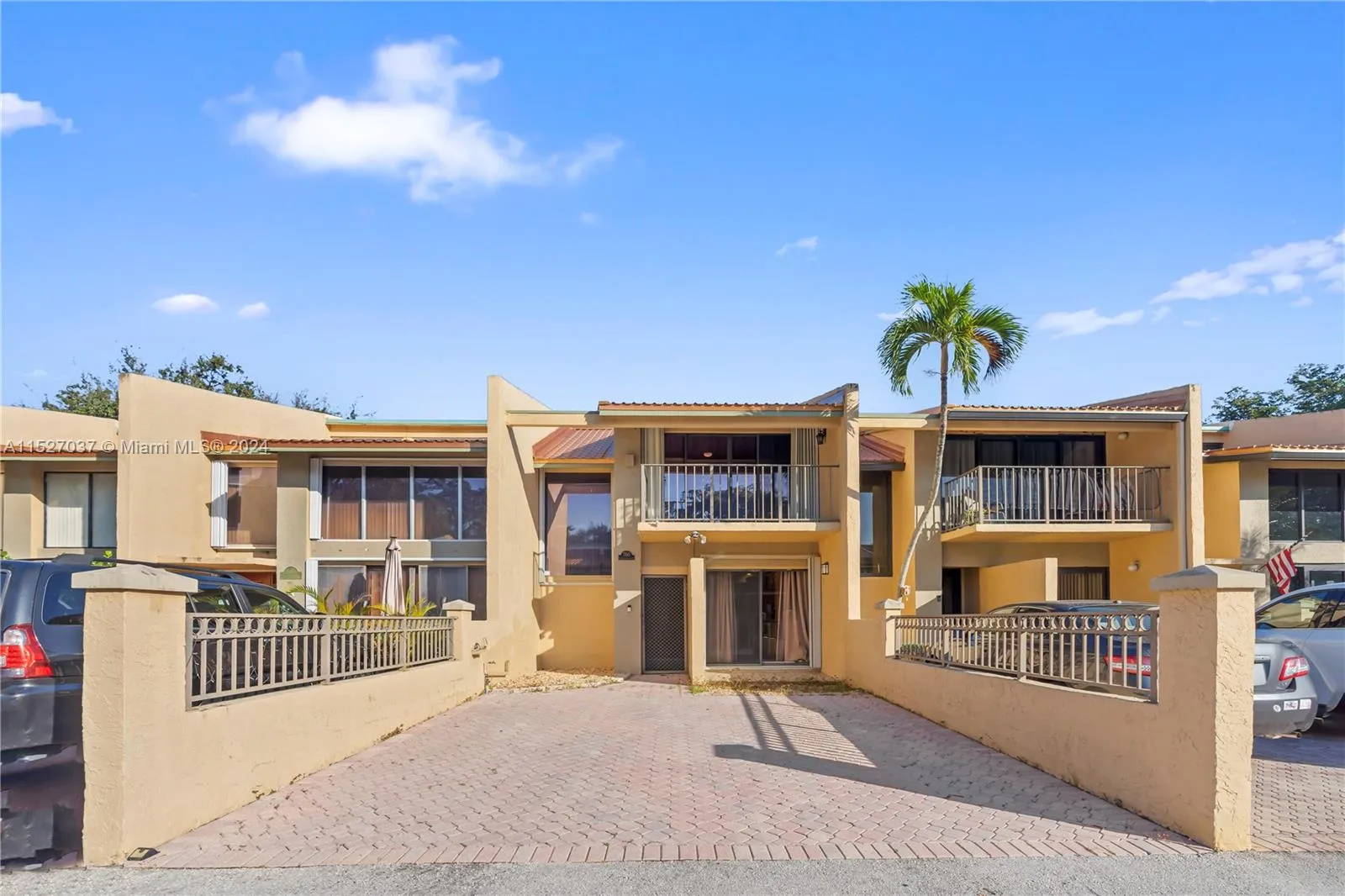 Townhouse For Sale