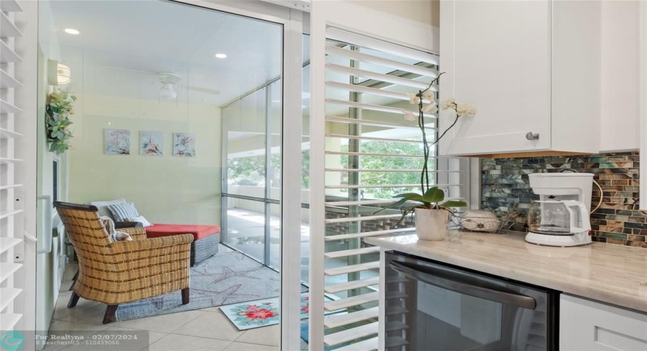 outdoor patio entry off the kitchen