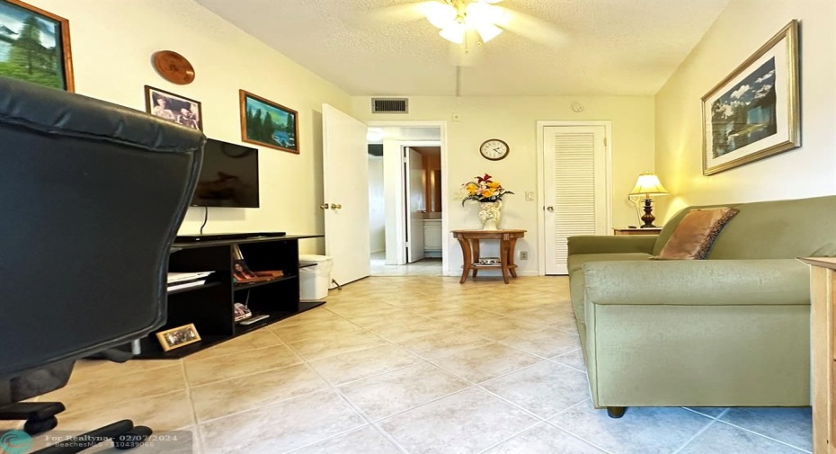 2nd Bedroom