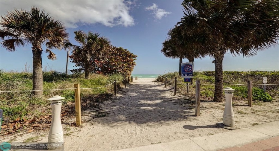 direct acces to the beach