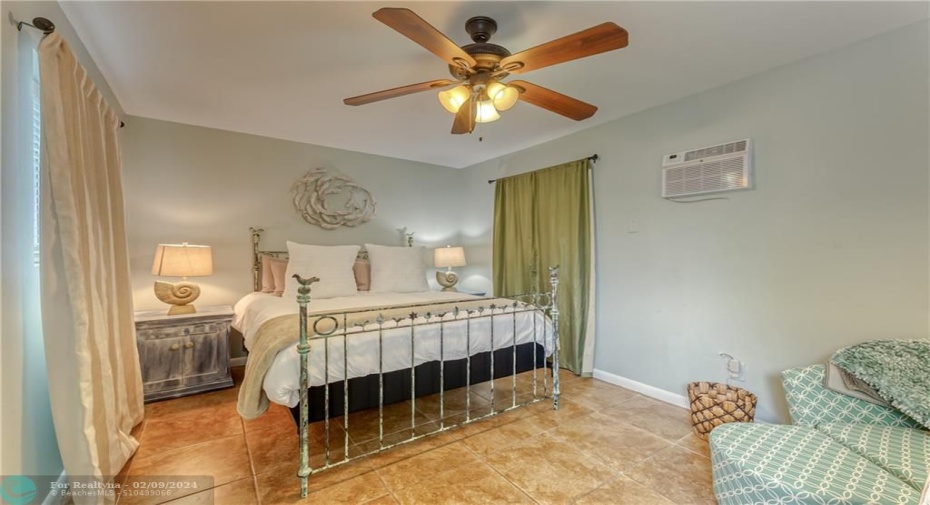 Guest house bedroom