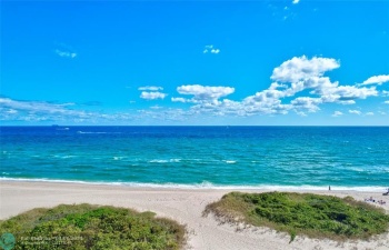 Direct ocean view!