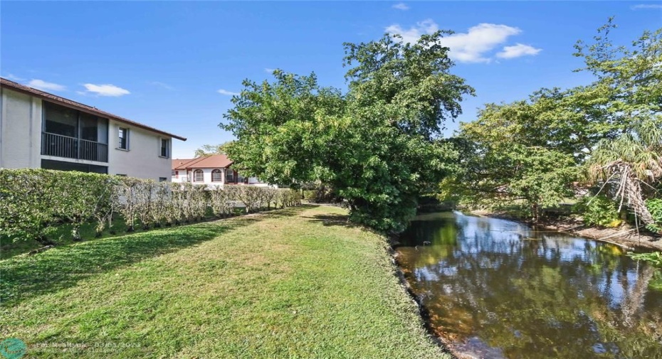 First floor unit allow bbq grill 10 feel from property