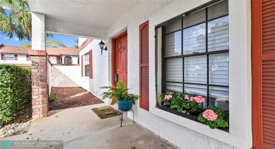 Lanai adjacent to entry