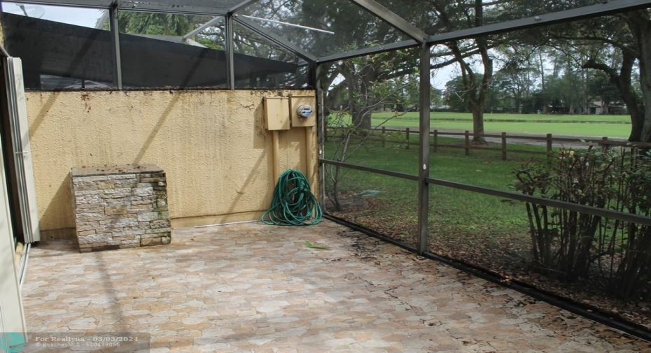 Screened Porch