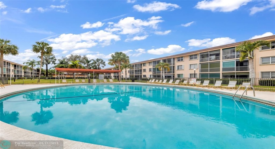 Nice and relaxing community pool is great for entertaining