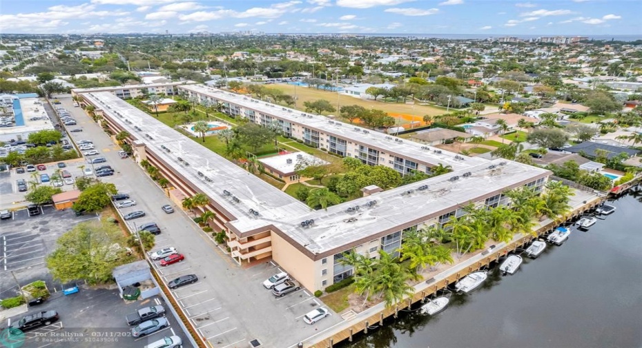The community of Lighthouse Point Plaza condos located in desirable Lighthouse Point