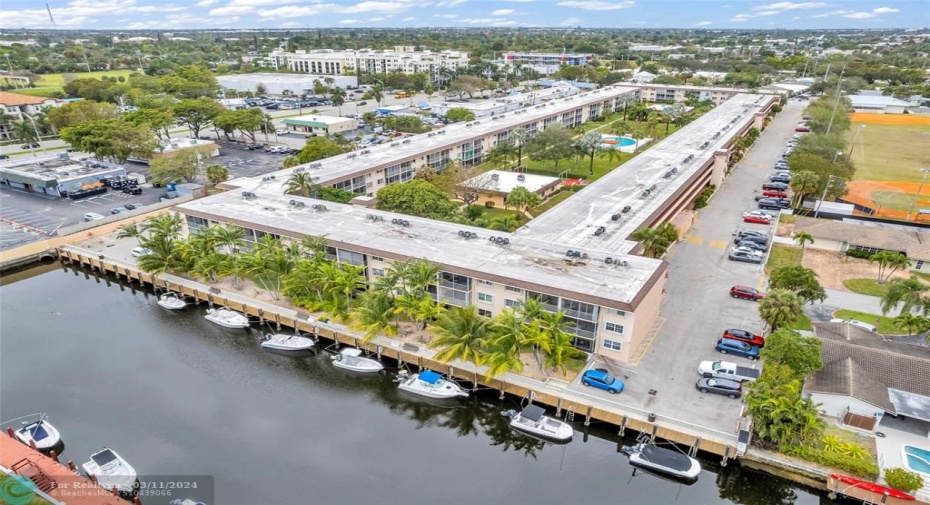 Waterfront Lighthouse Point community is a great place to call home