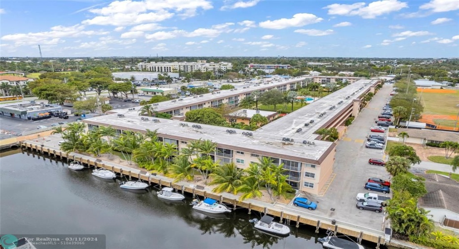Waterfront condo community in Lighthouse Point