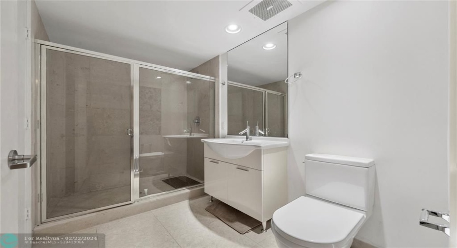 2nd bathroom