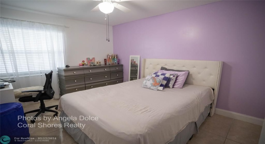 2nd bedroom