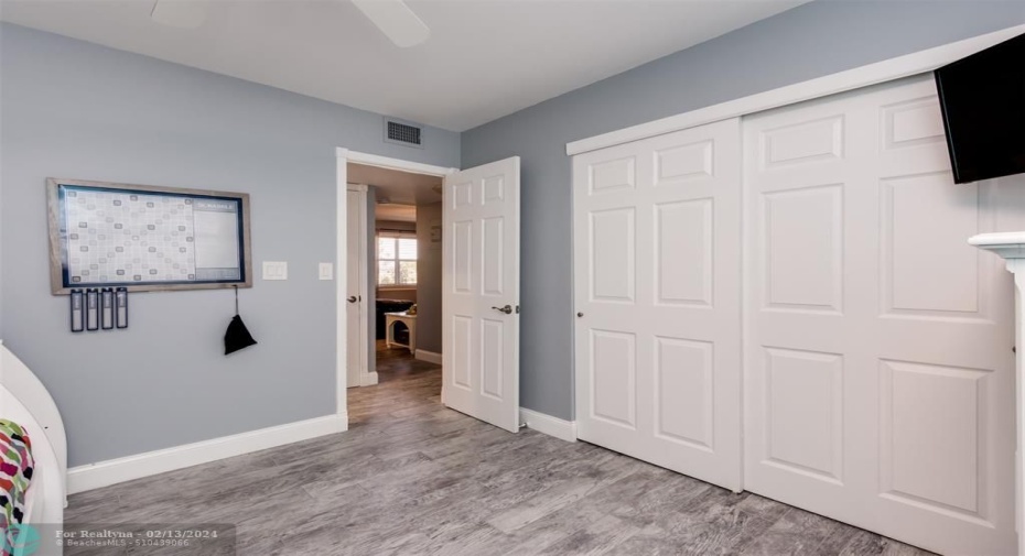 LARGE CLOSET