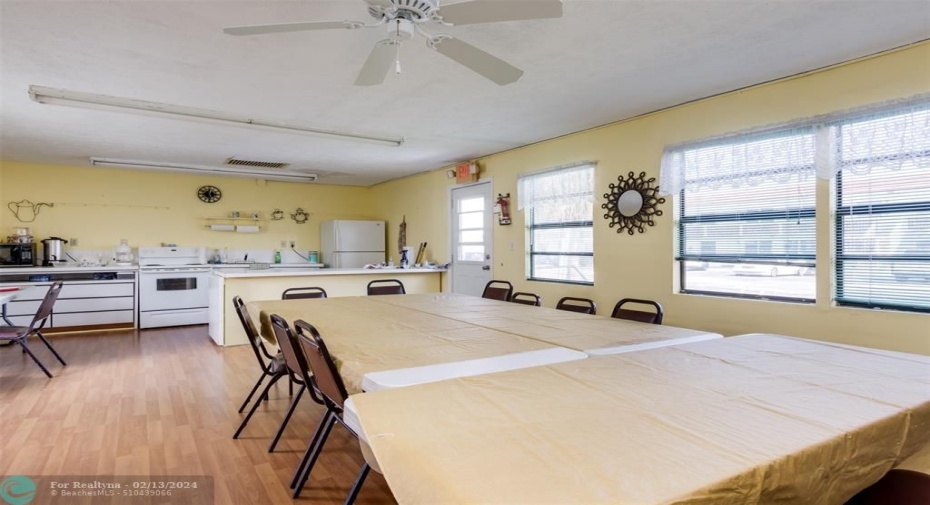 CLUBHOUSE / KITCHEN AND LIBRARY