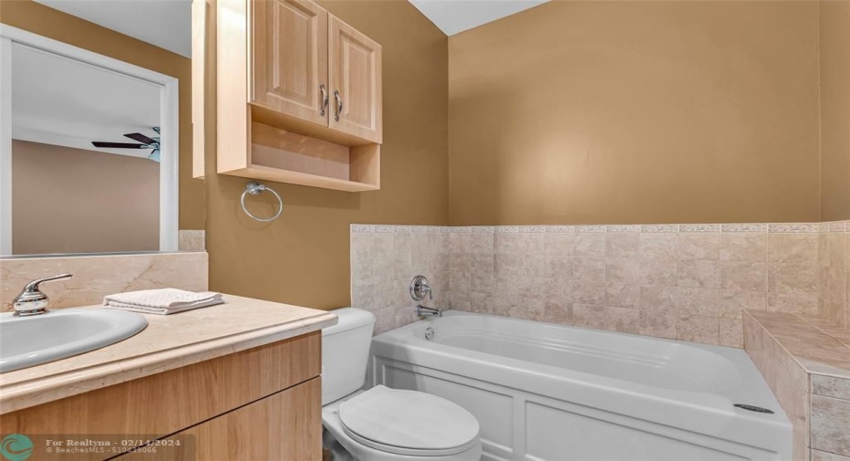 Spa style bath tub.