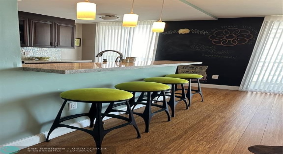 Large Kitchen Counter