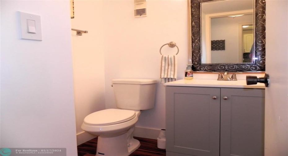 1/2 BATH