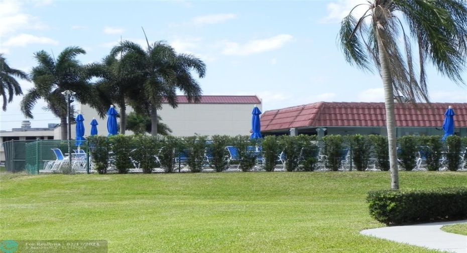 SHORT WALK TO CLUBHOUSE AND POOL