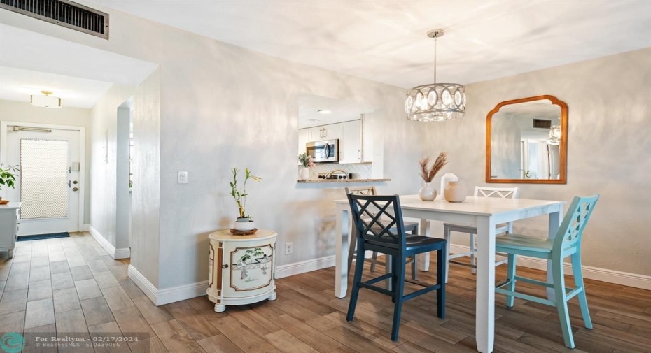 Dining with pass thru from kitchen